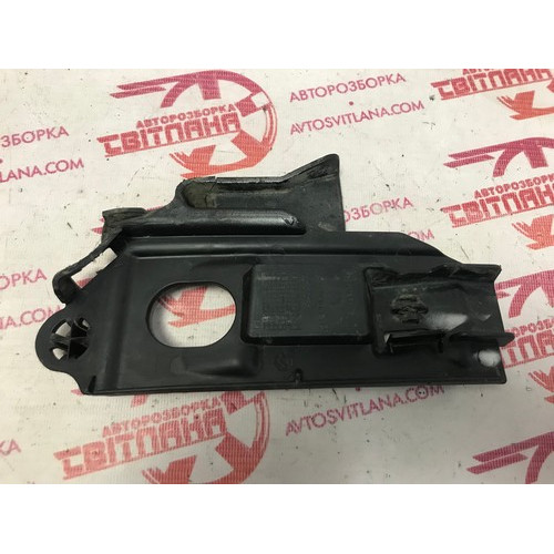 Кронштейн переднего бампера левый Opel Combo 2001-2011 13120856